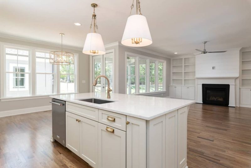 Craftsman house Floor Plan with Spacious Design and CAD Blueprints