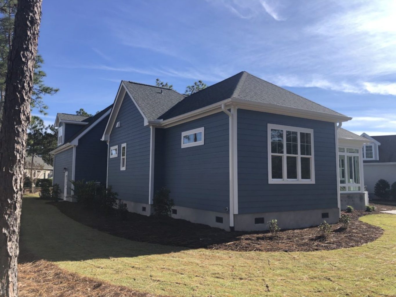 Modern Craftsman house Plan with Spacious Floor Design and CAD Blueprints