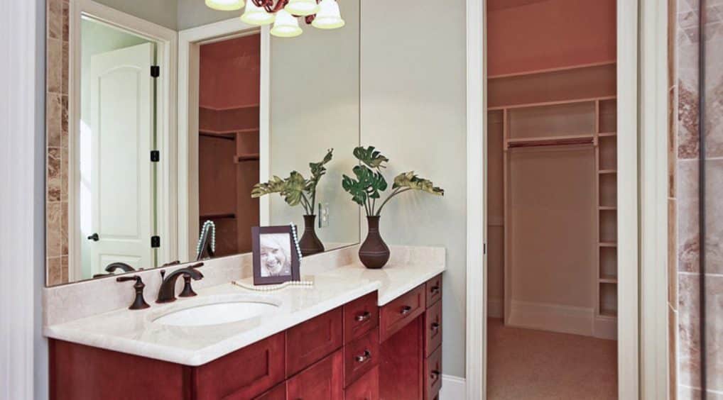 Spacious house Plan Featuring 3 Bedrooms,Blueprint & CAD