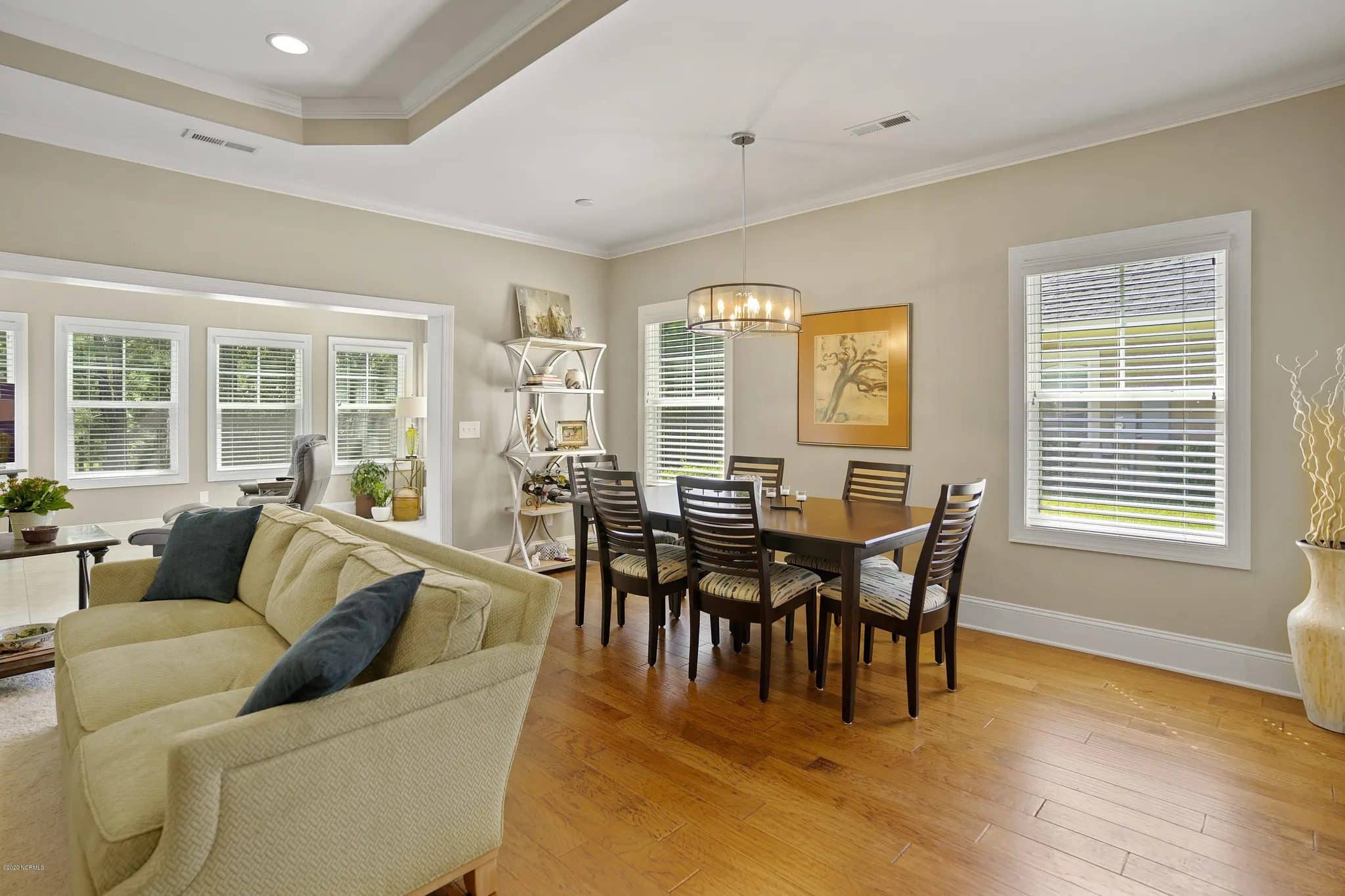 Charming Craftsman Duplex House Plan with Smart Single-Level Layout (24)