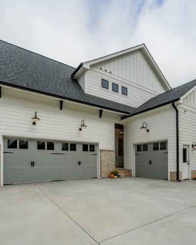 Craftsman Home Plan with Spacious Floor Designs & Blueprint
