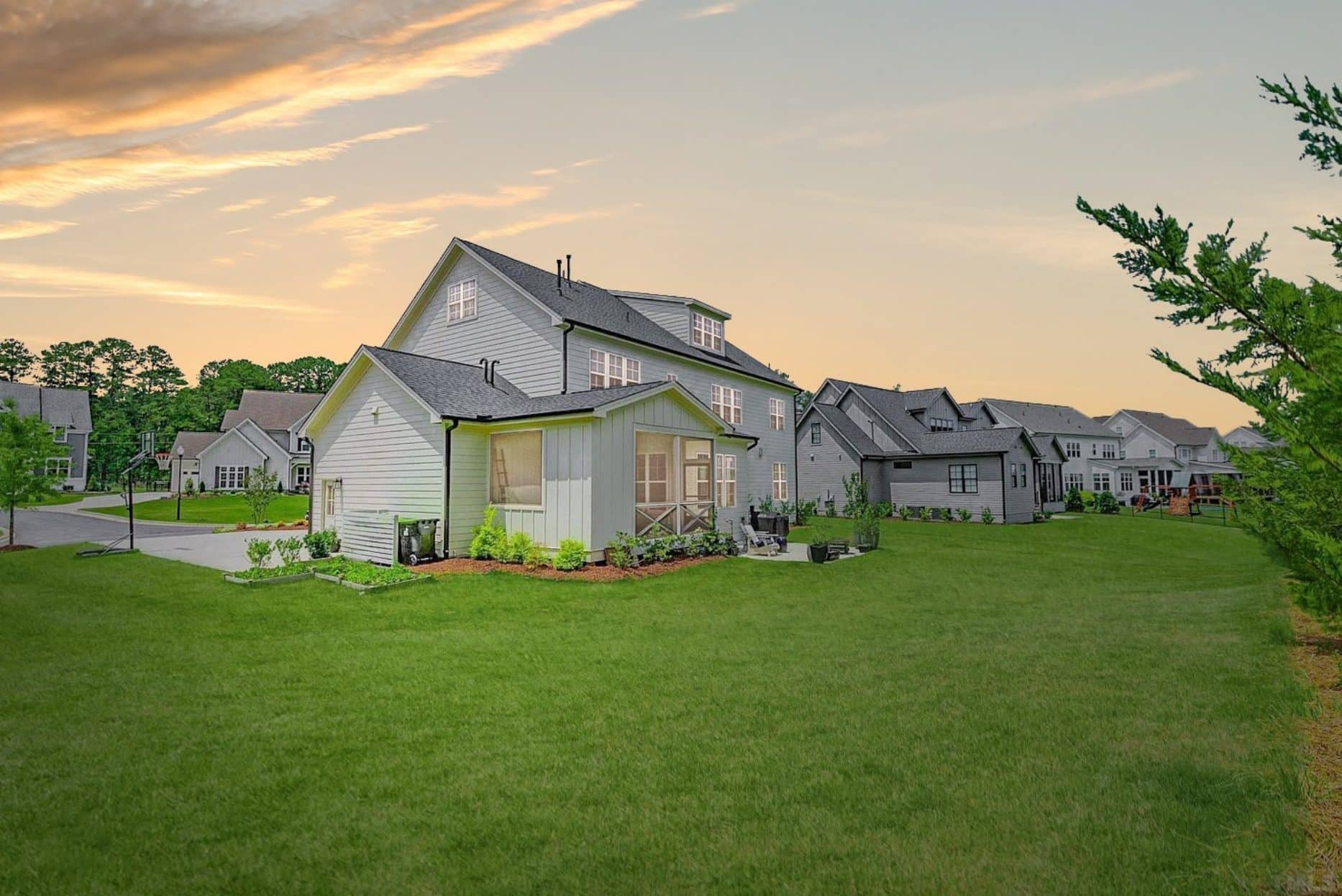 Elegant 3-Floor House Plan with Modern Farmhouse Charm