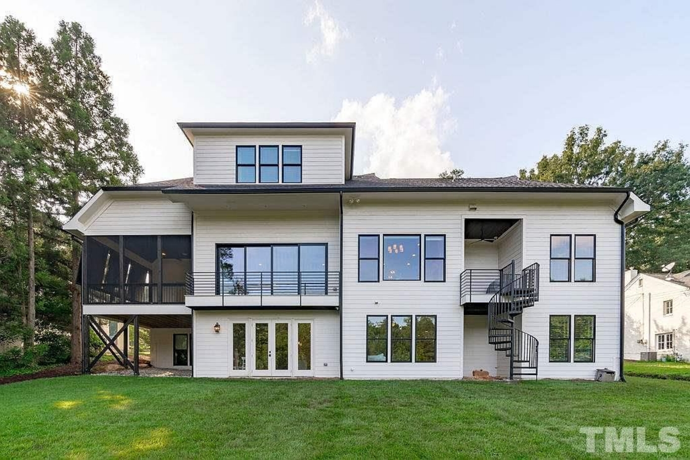 Elegant Two-Story House Plan with Modern Architectural Designs