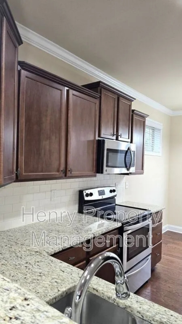 Flexible Townhome Floor Plan for 3–6 Units with CAD Designs