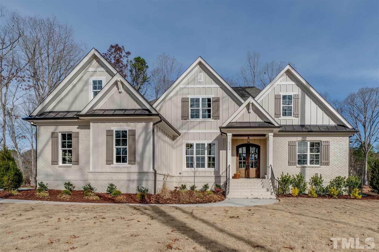 Modern 2-Story House Plan with Open Floor Layout and CAD Blueprint