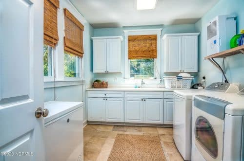Spacious 5-Bedroom Beach Home Floor Plan with CAD Designs