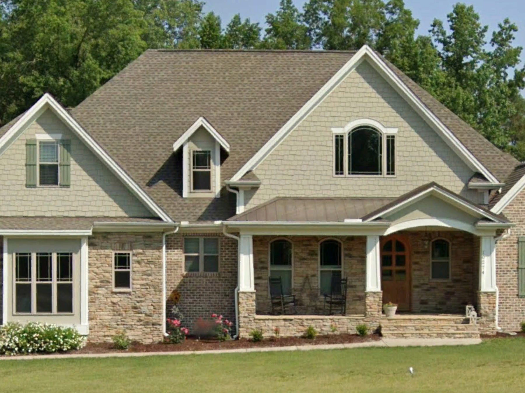 16-1066 HOUSE PLAN - Stunning house Plan with Floor Blueprint & CAD Designs_Page_01